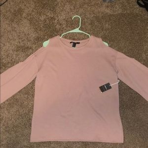 Cold shoulder top (never worn, still has tag)